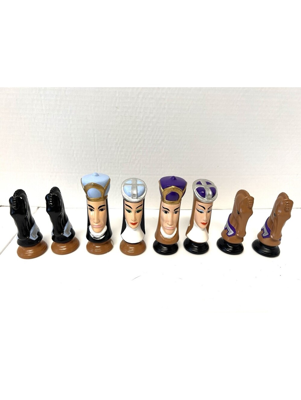 Vtg Duncan Molds Ceramic Medieval Chess Set Hand Painted Brown/Black 31 Pc - Picture 5 of 8